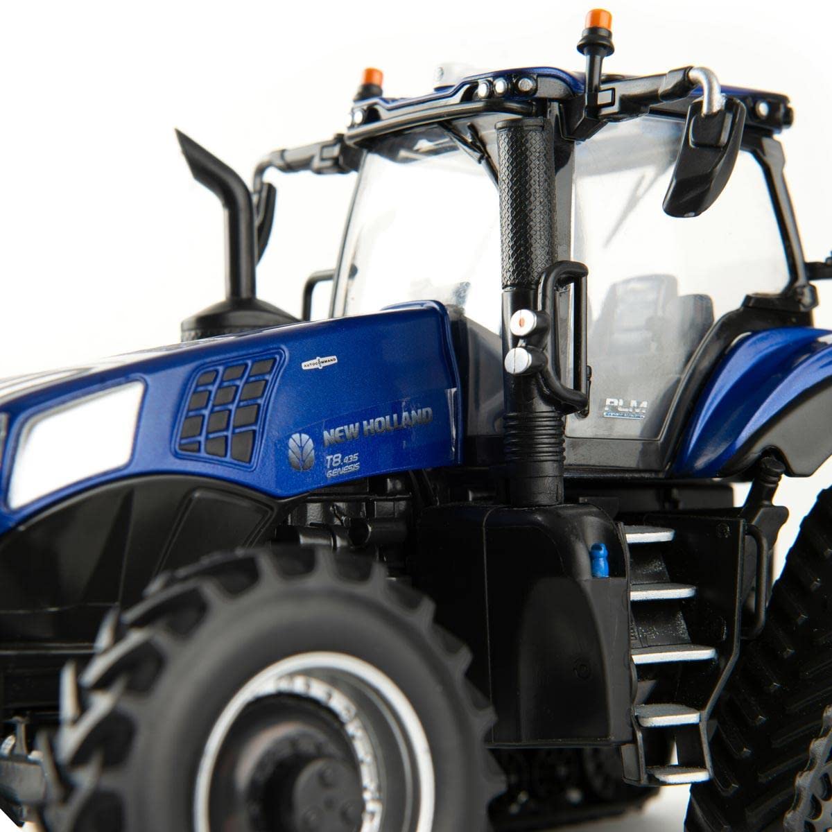 自動車 New Holland Heritage Blue Edition 1/32 Amazon.com: ERTL 1/32 New Holland T8.435 Smartrax with PLM